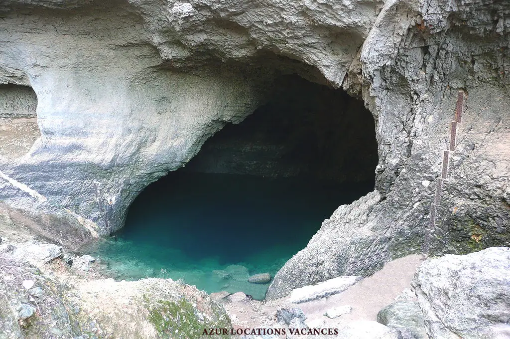 Source fontaine de Vaucluse